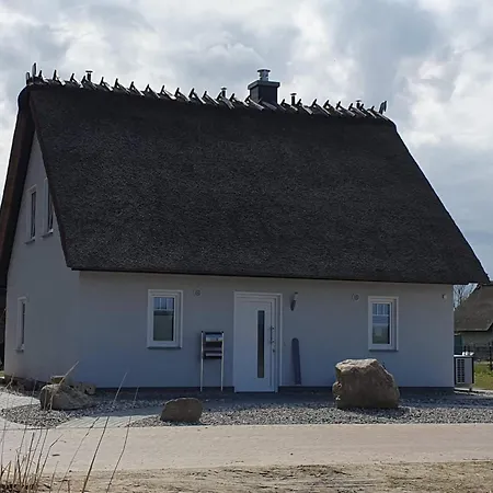 Holiday Home Reetdachhaus- Haus Hannes In Mellnitz By Interhome Poseritz
