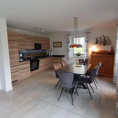Dom wakacyjny Holiday Home Reetdachhaus- Haus Hannes In Mellnitz By Interhome Poseritz